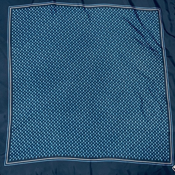 💗Ermenegildo Zegna Hockey IIHF Silk Scarf Made in Italy NWT - Picture 4 of 4